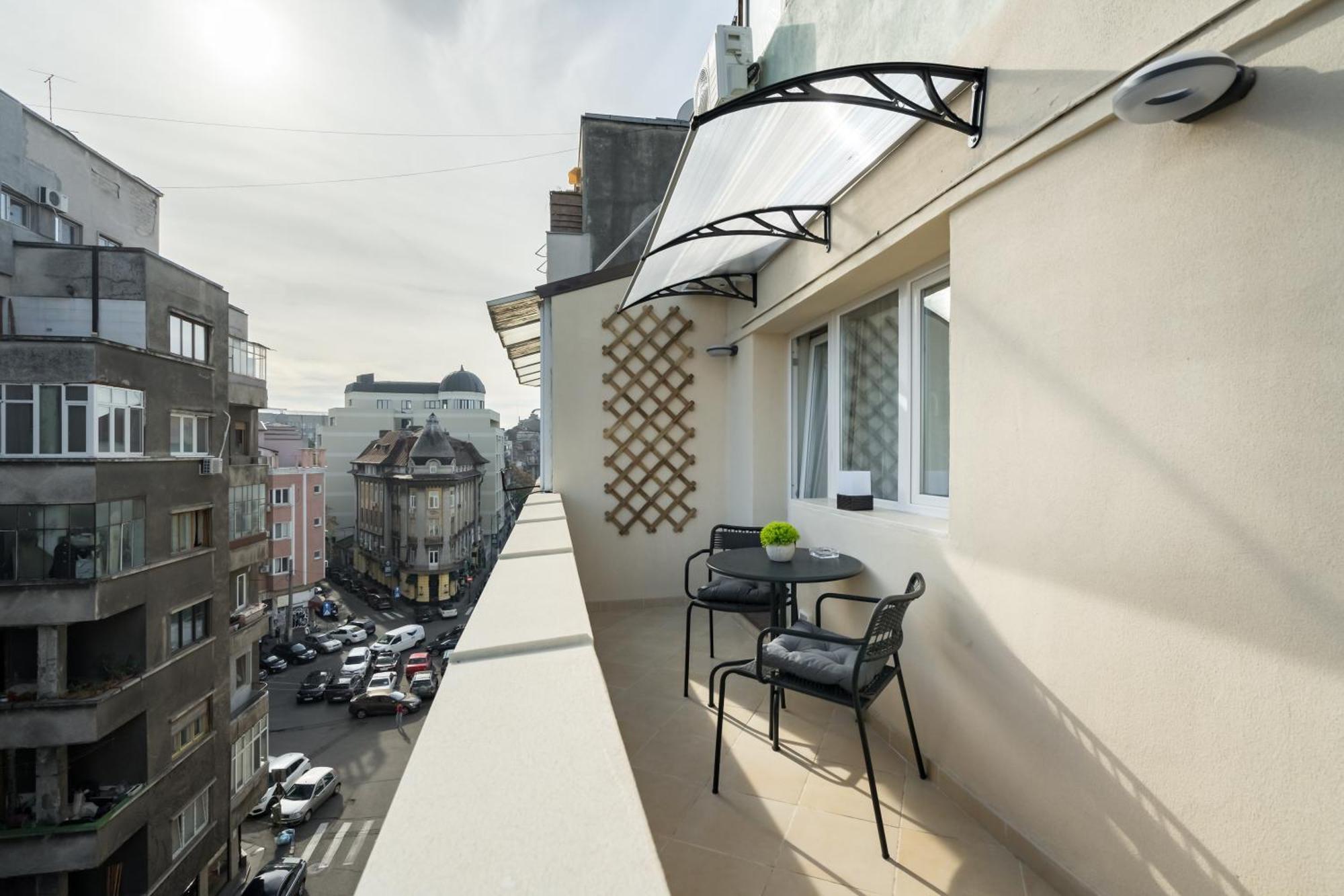 Urban Dream Studio With City Views & Comfort Bukarest Kültér fotó